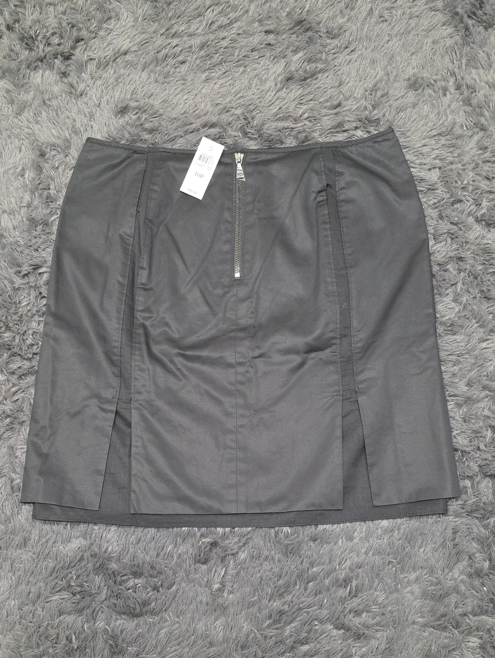 Ann Taylor- Black Pencil Skirt. Size 10P. 100% Cotton. NWT!
